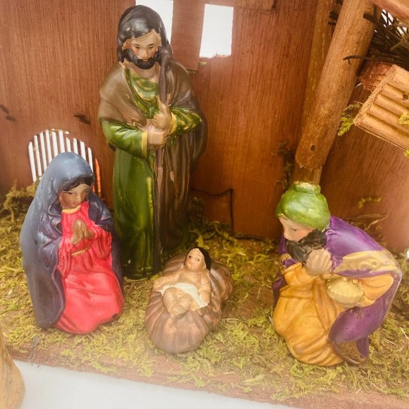 Elements Ceramic Dark Ethnic Nativity Set with Wooden Manger Figurines Set of 10 - Picture 7 of 12